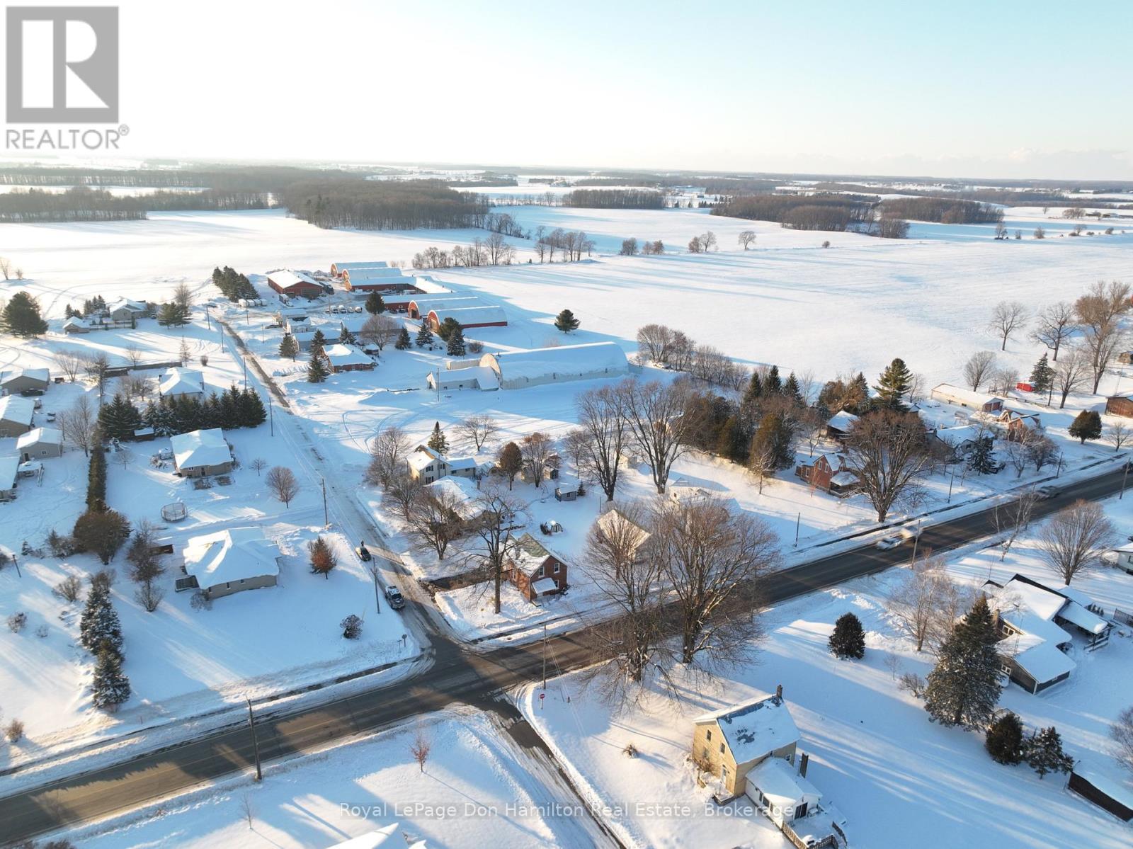 3049 Queen Street, Howick, ON - Outdoor With View