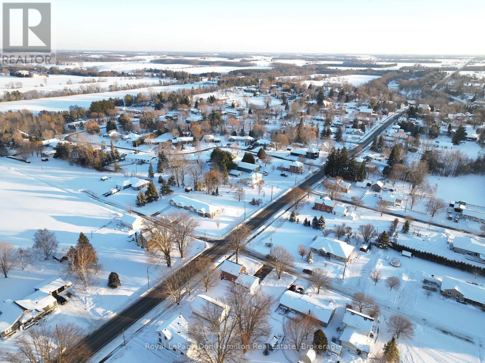 3049 Queen Street, Howick, ON - Outdoor With View