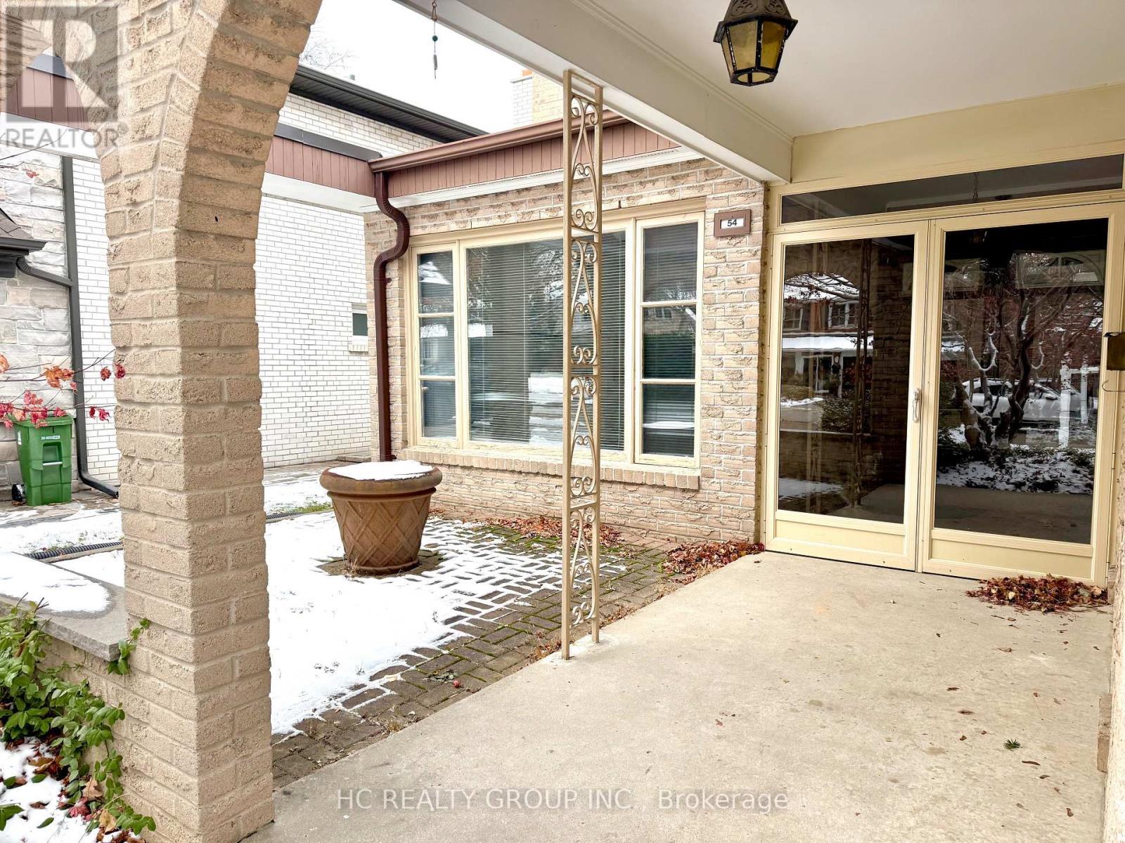 54 Kentland Crescent, Toronto, ON - Outdoor