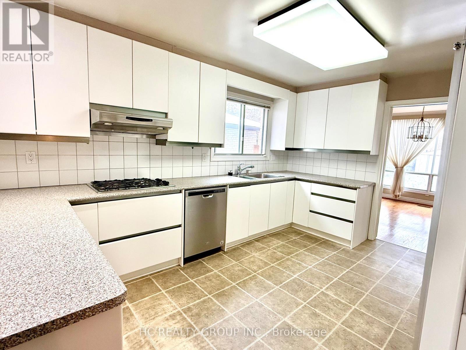 54 Kentland Crescent, Toronto, ON - Indoor Photo Showing Kitchen With Double Sink