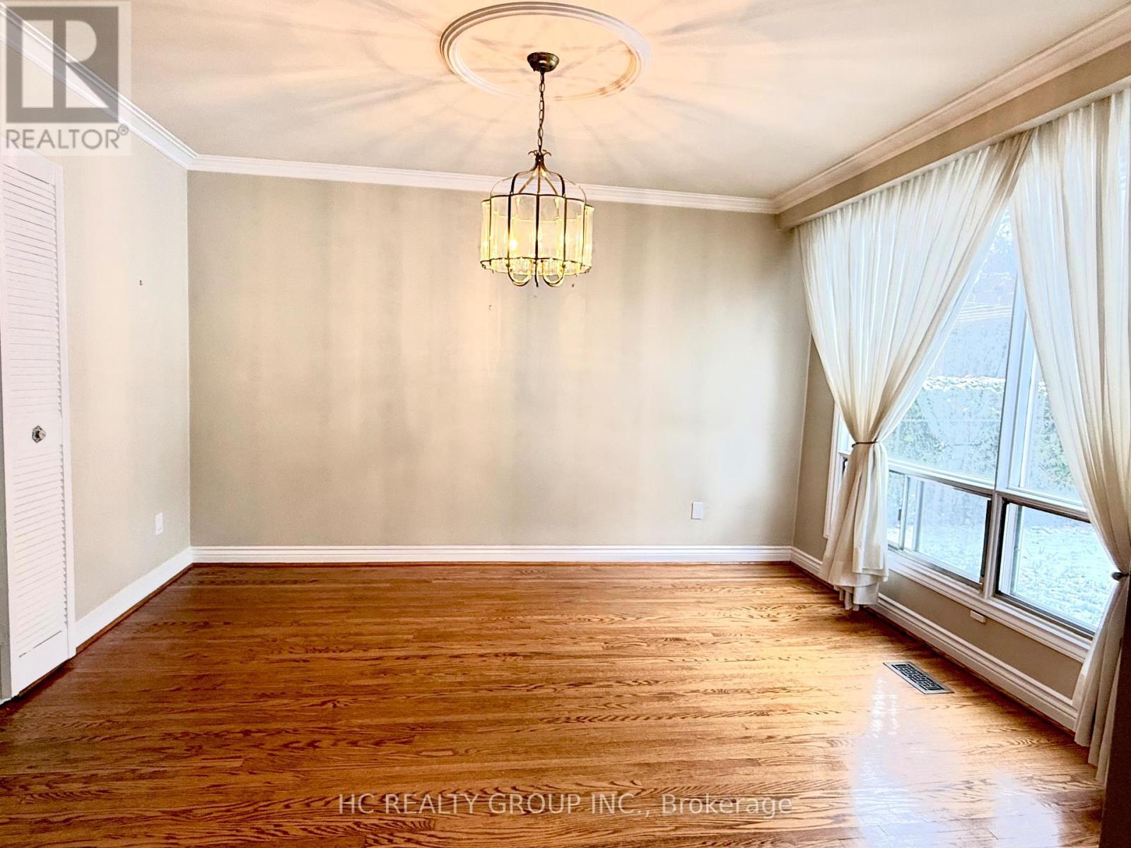 54 Kentland Crescent, Toronto, ON - Indoor Photo Showing Other Room