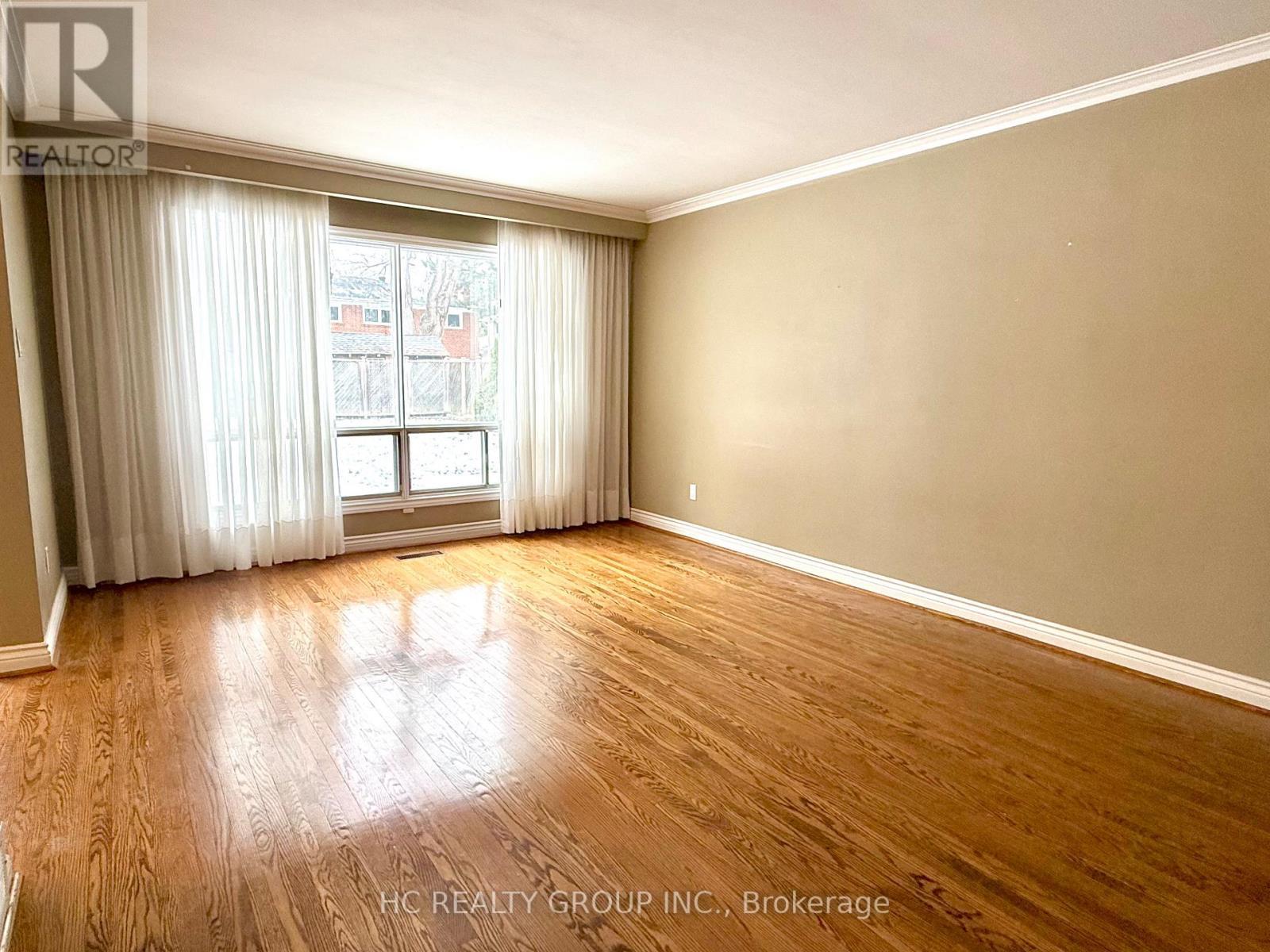 54 Kentland Crescent, Toronto, ON - Indoor Photo Showing Other Room