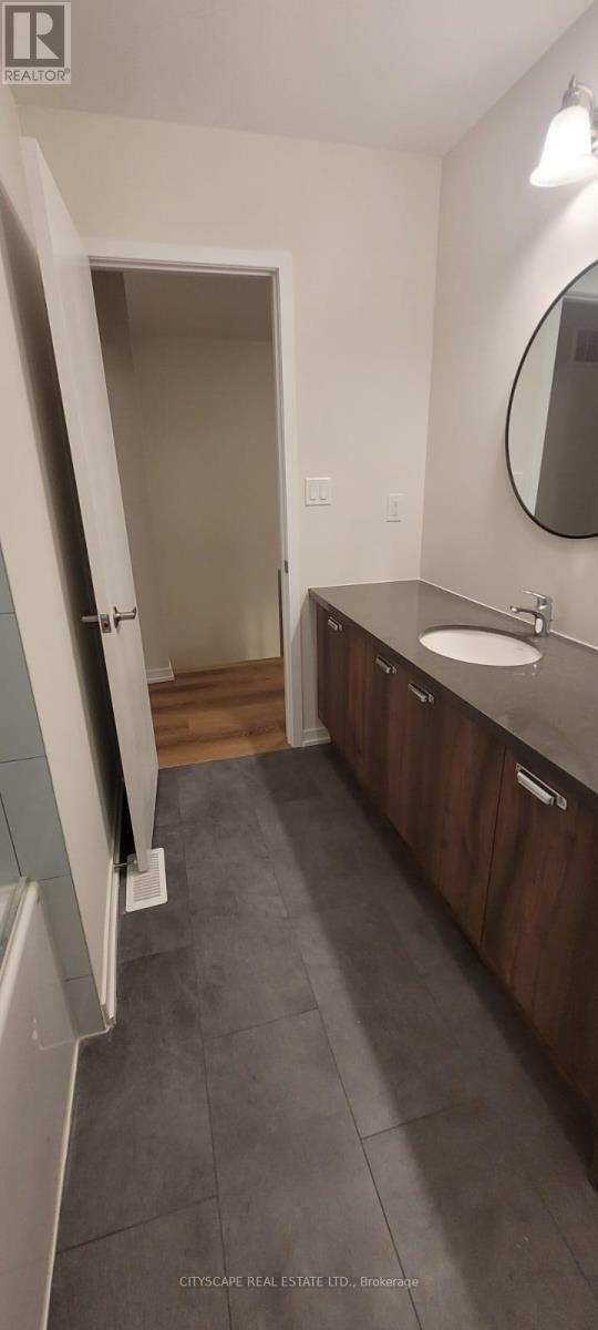 2100 Cayenne Street, Oshawa, ON - Indoor Photo Showing Bathroom