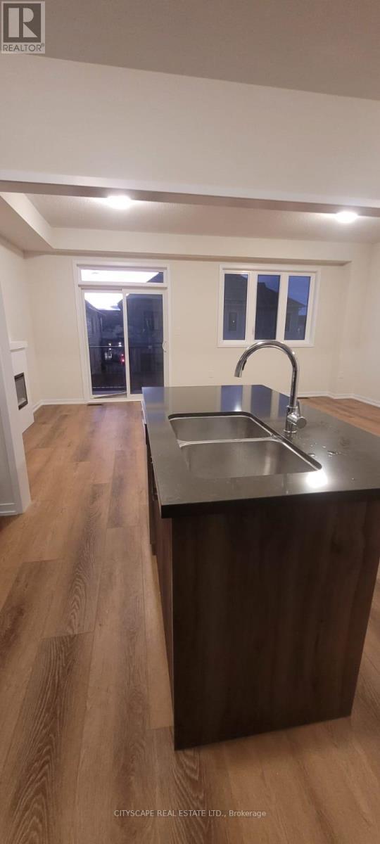 2100 Cayenne Street, Oshawa, ON - Indoor