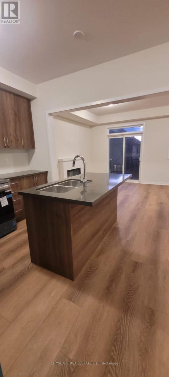 2100 Cayenne Street, Oshawa, ON - Indoor