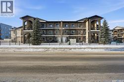 116 125 Willis CRESCENT Saskatoon, SK S7T 0T1