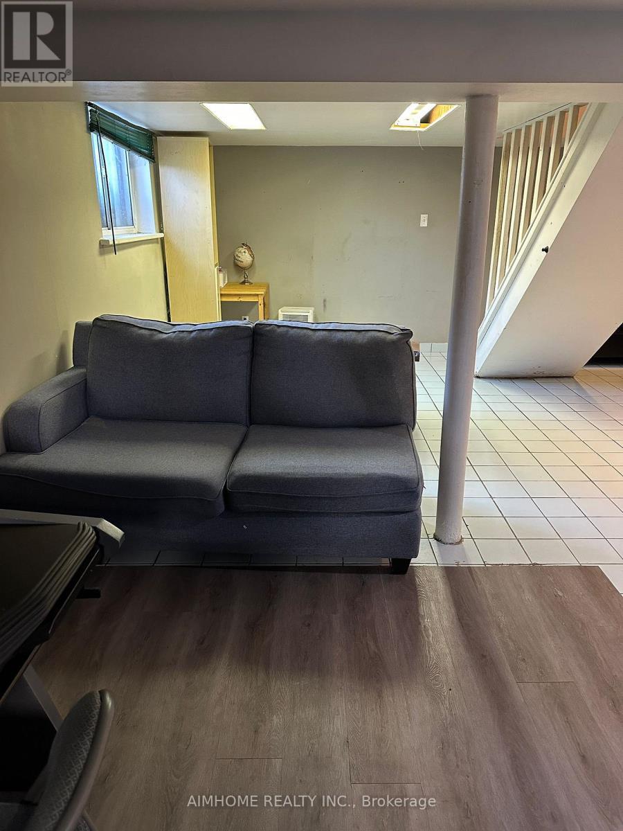 46 Elm Grove Avenue S, Richmond Hill, ON - Indoor