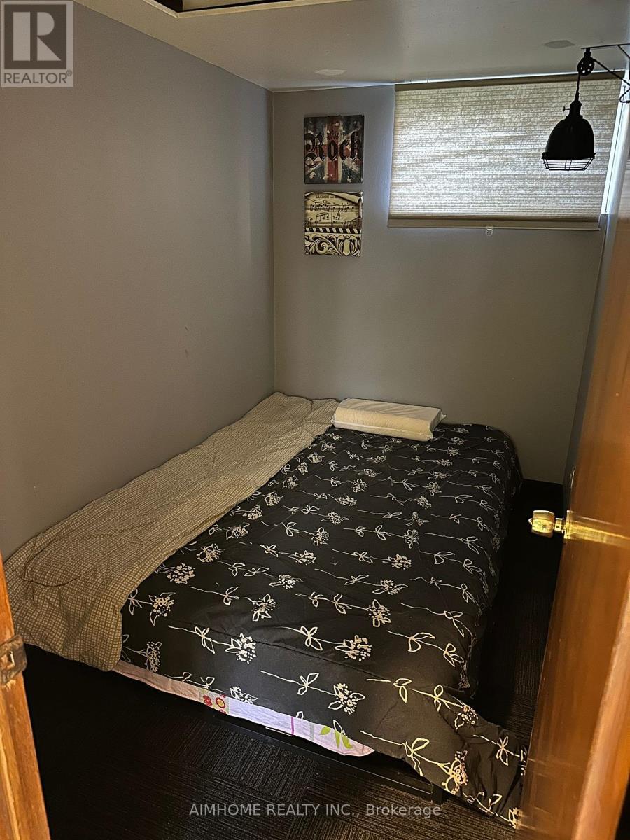 46 Elm Grove Avenue S, Richmond Hill, ON - Indoor Photo Showing Other Room