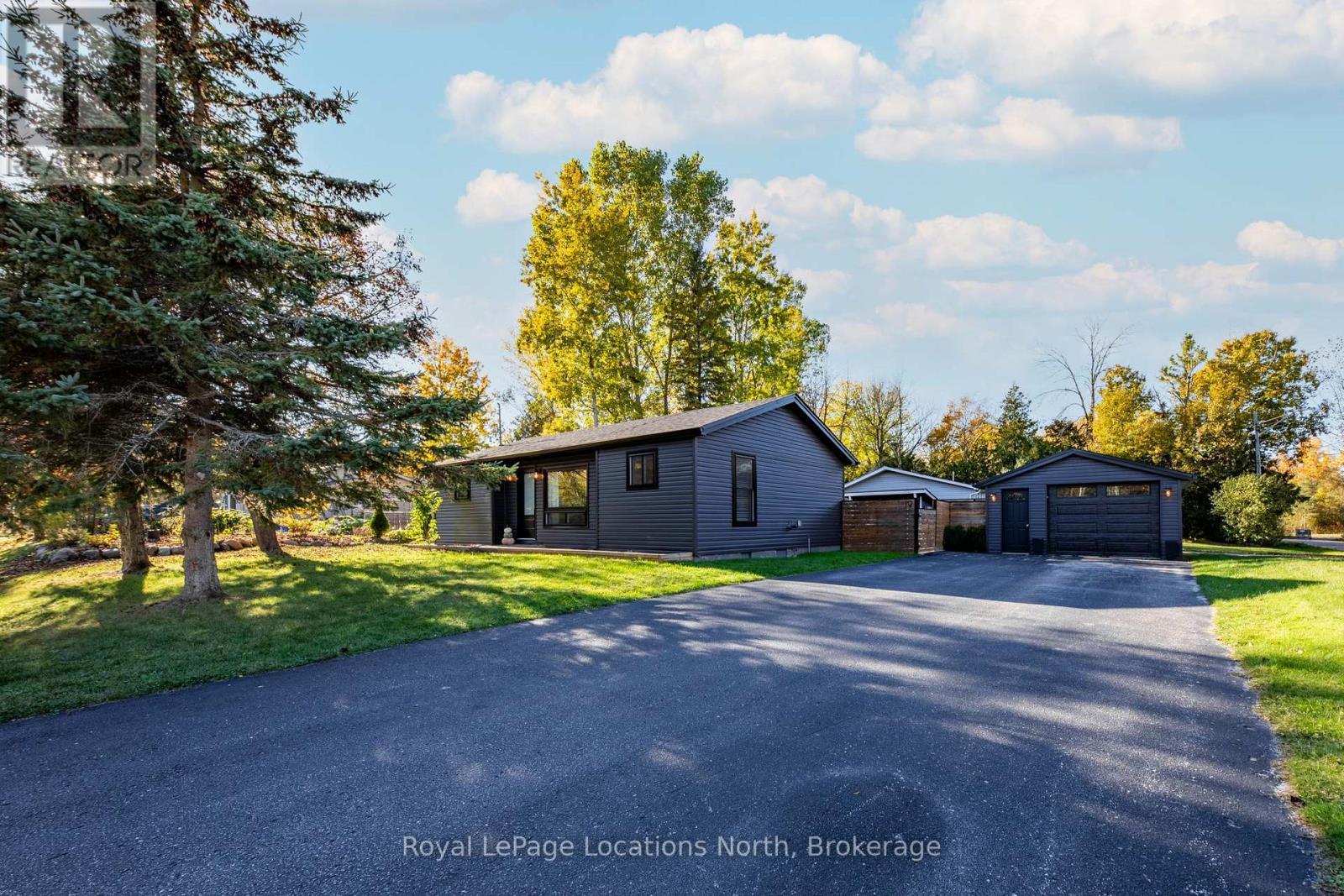 19 Dell Parr Avenue, Collingwood, ON - Outdoor