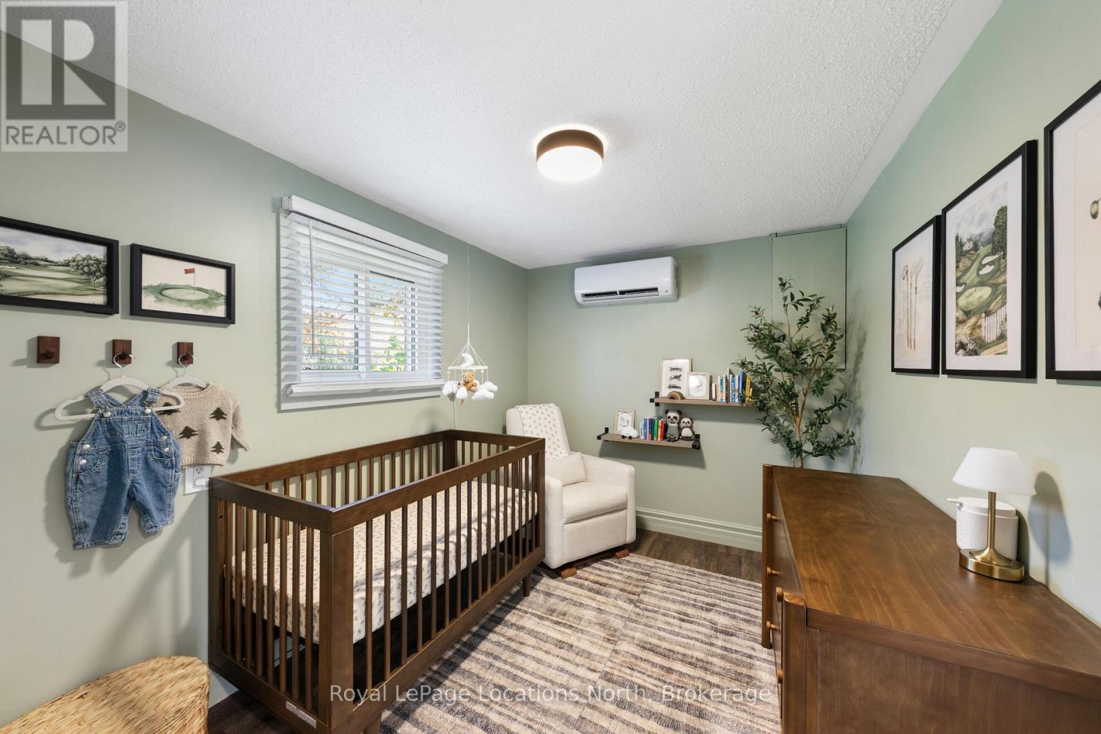 19 Dell Parr Avenue, Collingwood, ON - Indoor Photo Showing Bedroom