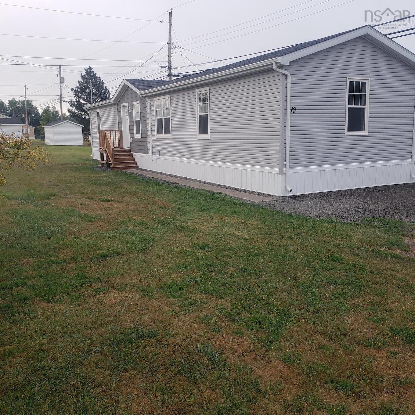 10 Elmwood Drive, Lower South River, NS