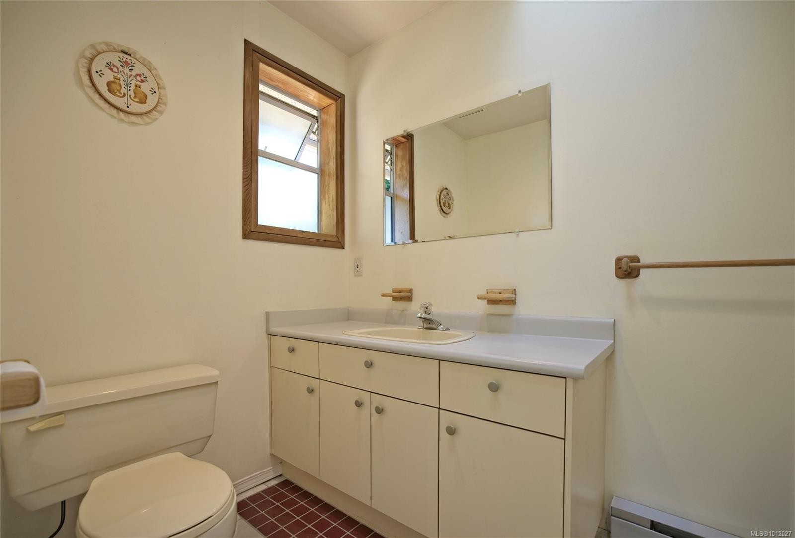 229 Cormorant Cres, Salt Spring, BC