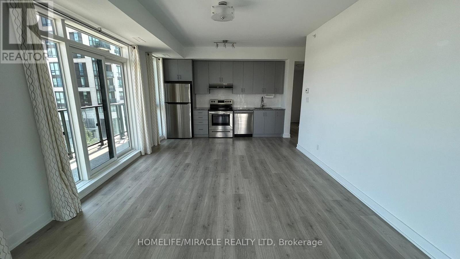 303 - 1 Climo Lane, Markham, ON - Indoor