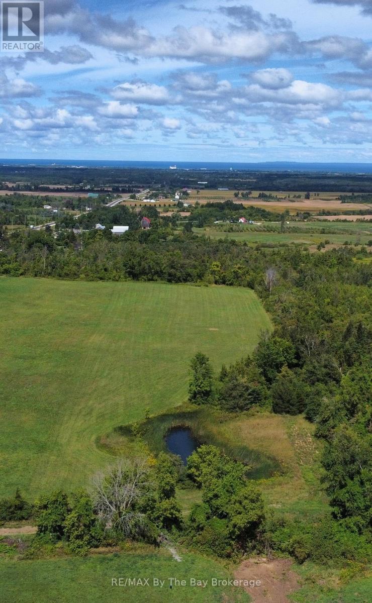 North Views - 12 Sydenham Trail, Clearview, ON