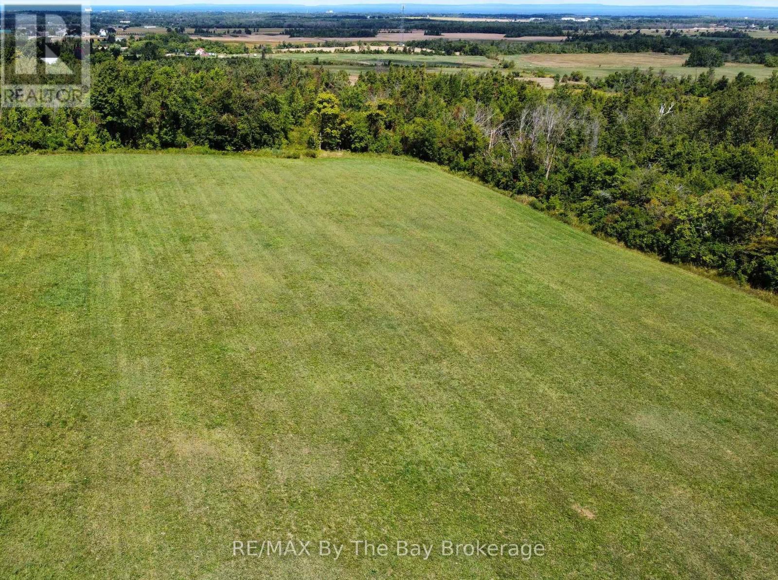 North Views - 12 Sydenham Trail, Clearview, ON