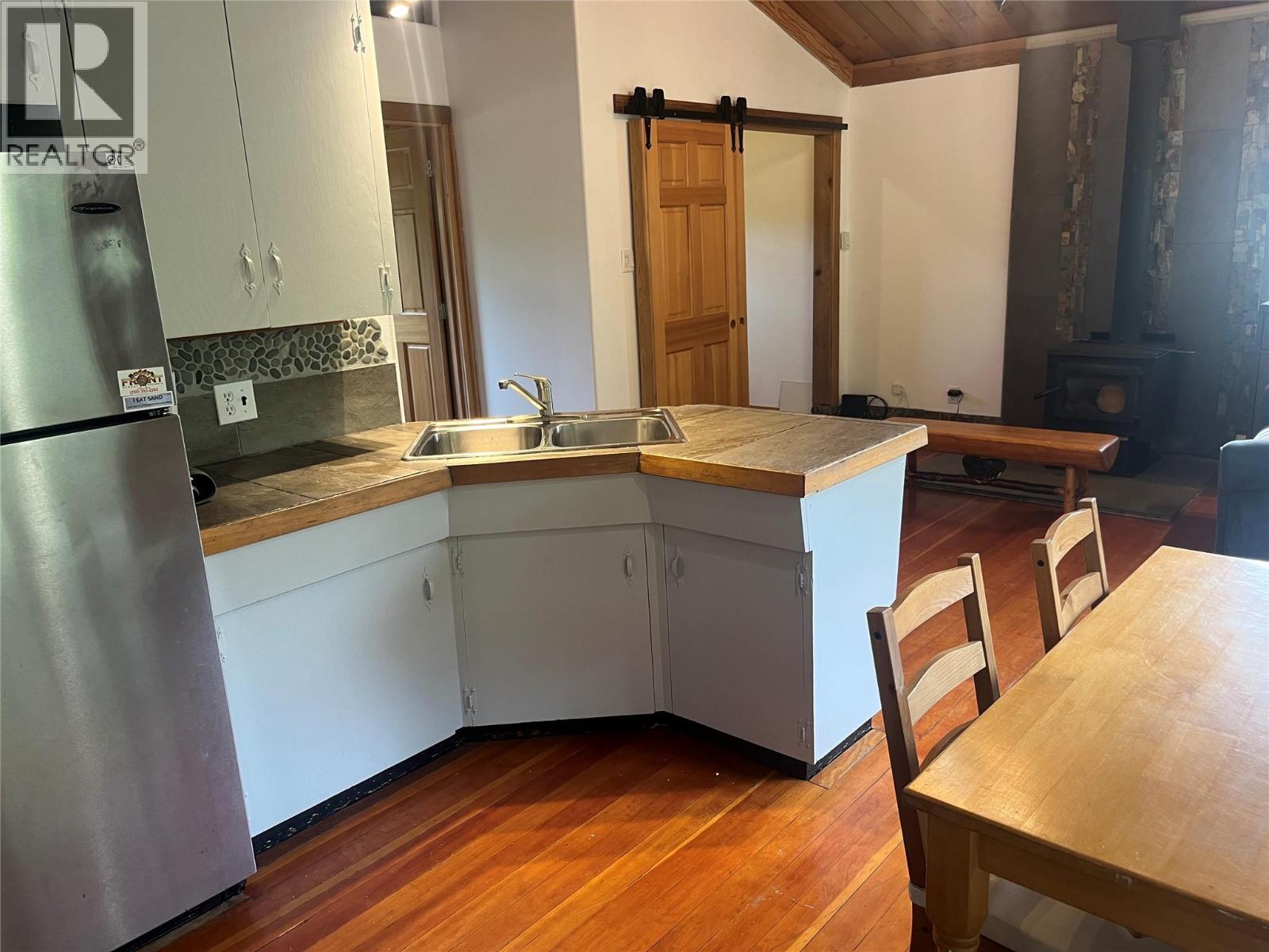 328 River Lane, Kaslo, BC - Indoor