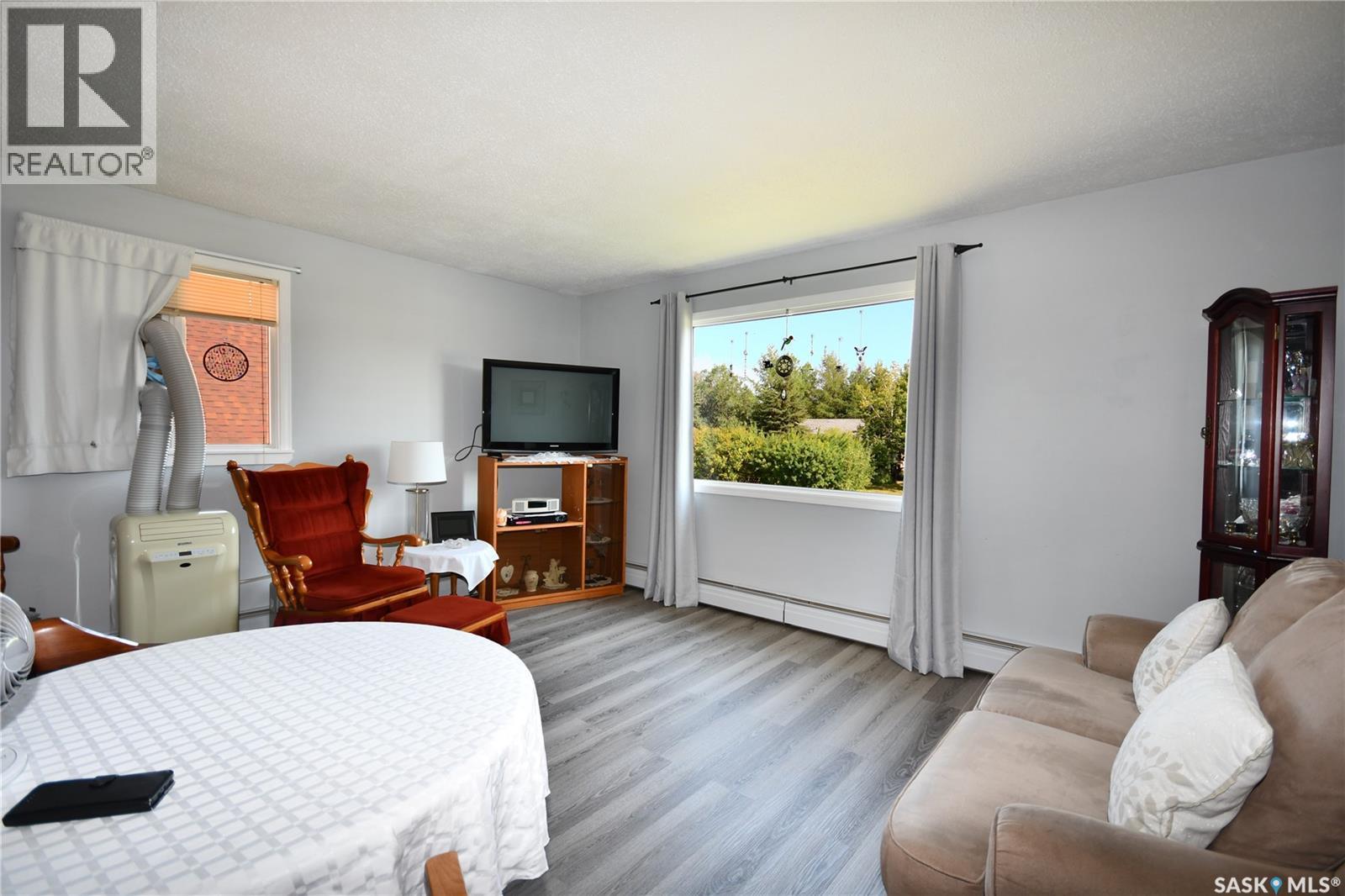 110 7Th Avenue S, Big River, SK - Indoor