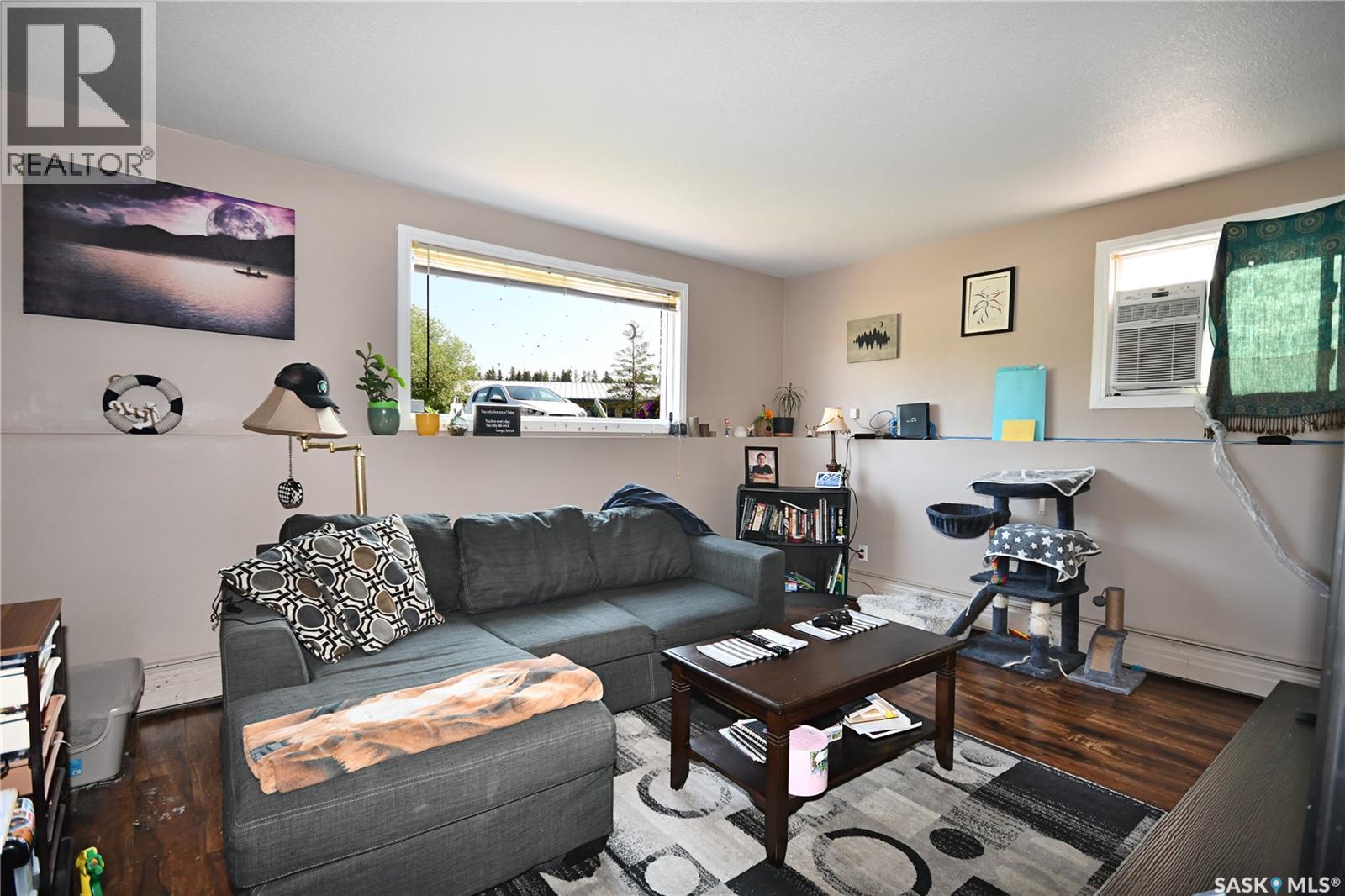 110 7Th Avenue S, Big River, SK - Indoor Photo Showing Living Room