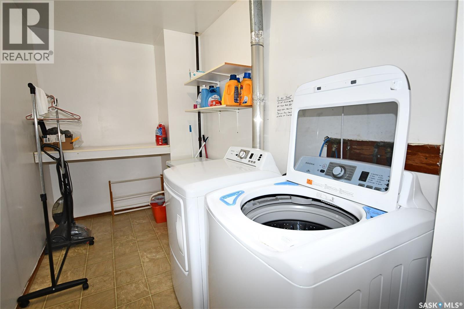 110 7Th Avenue S, Big River, SK - Indoor Photo Showing Laundry Room