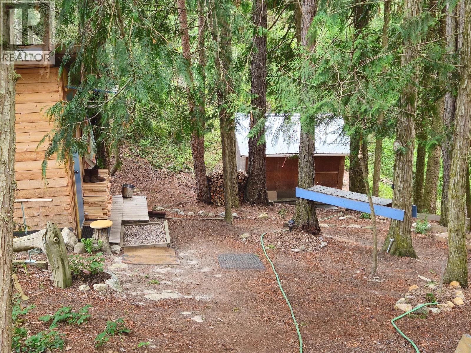 588 Hagey Road, Creston, BC