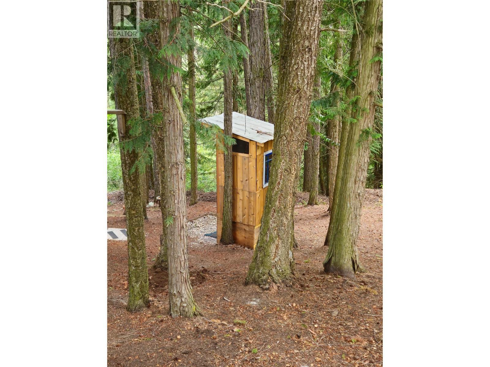 588 Hagey Road, Creston, BC