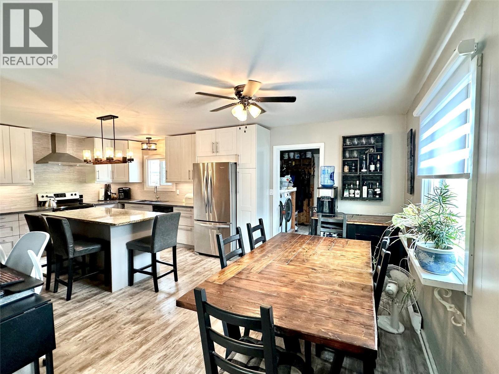 310 6Th Avenue, Keremeos, BC - Indoor