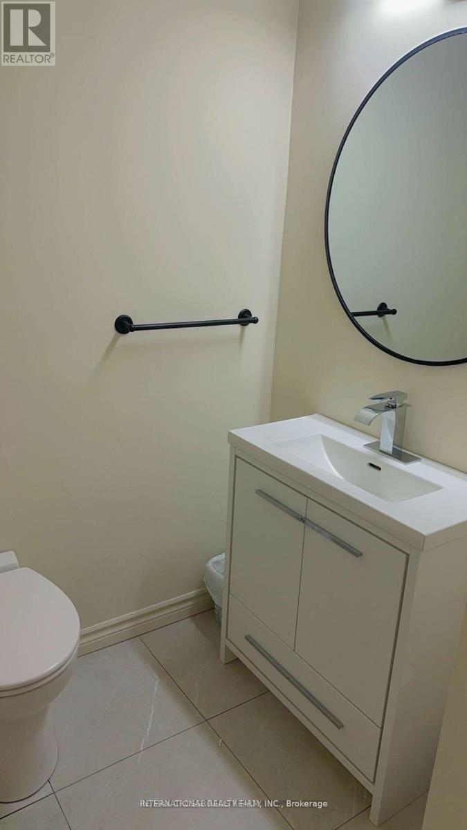 22 - 221 Ormond Drive, Oshawa, ON - Indoor Photo Showing Bathroom