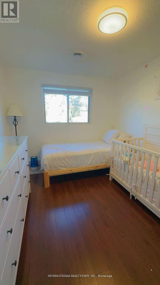 22 - 221 Ormond Drive, Oshawa, ON - Indoor Photo Showing Bedroom