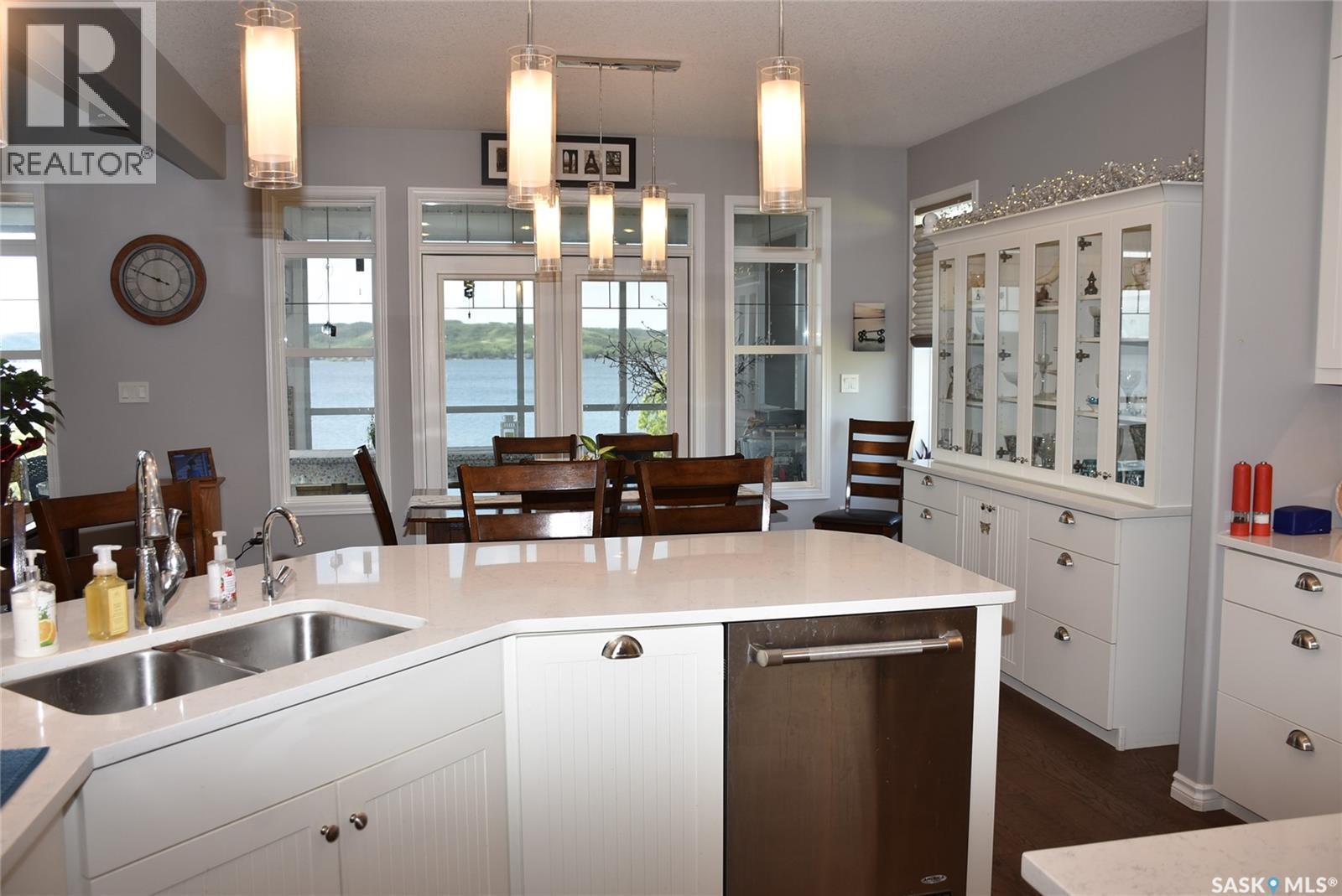 50 Aaron Place, North Qu'Appelle Rm No. 187, SK - Indoor Photo Showing Kitchen With Double Sink