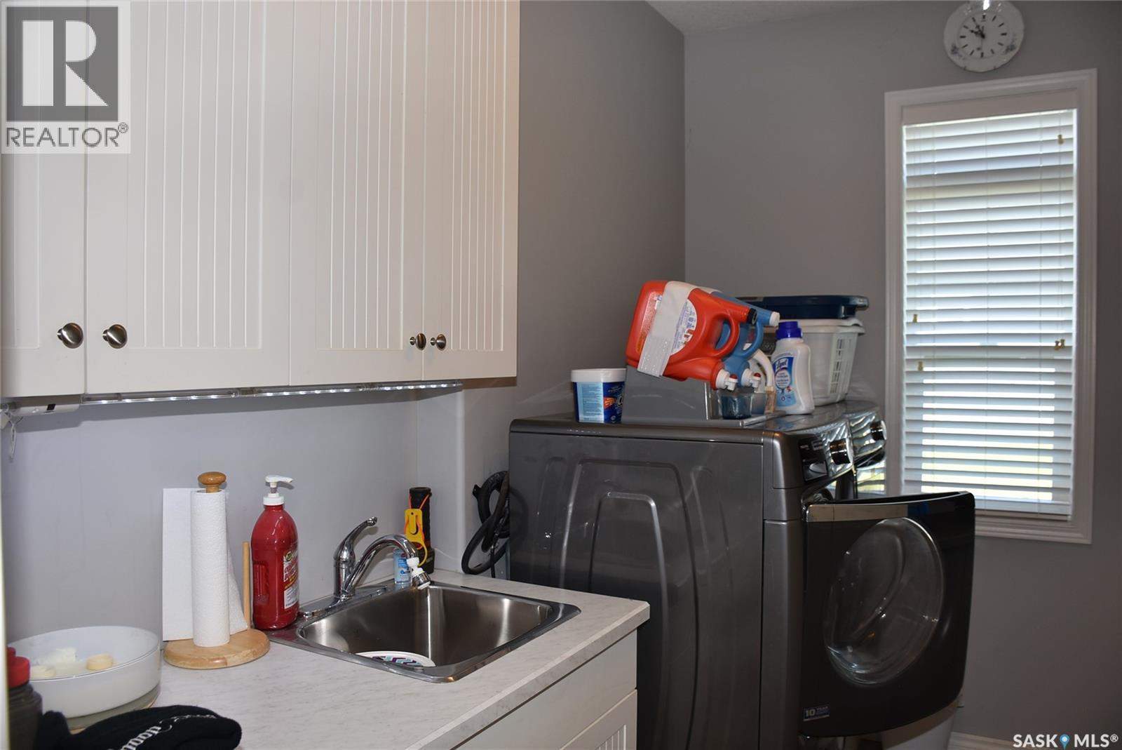 50 Aaron Place, North Qu'Appelle Rm No. 187, SK - Indoor Photo Showing Laundry Room