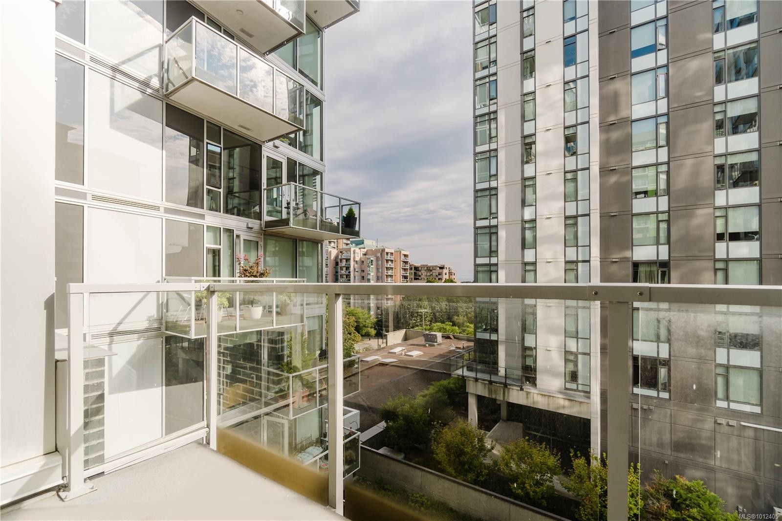 515-989 Johnson St, Victoria, BC - Outdoor