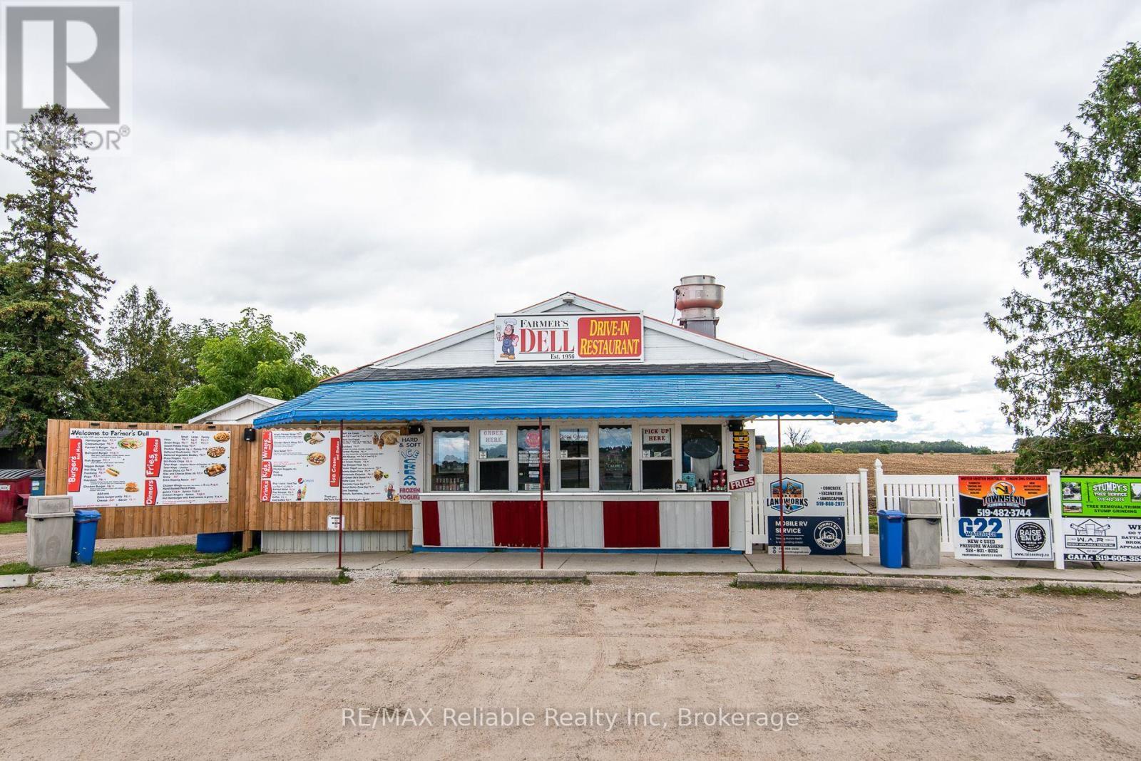 6 Kings Hwy 4, Huron East (Tuckersmith), ON