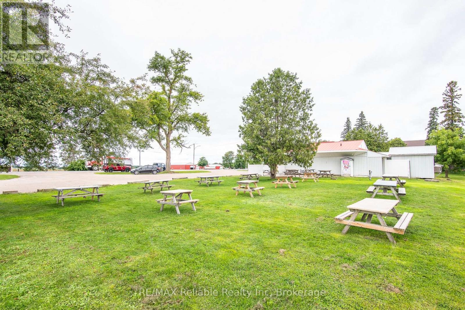 6 Kings Hwy 4, Huron East (Tuckersmith), ON