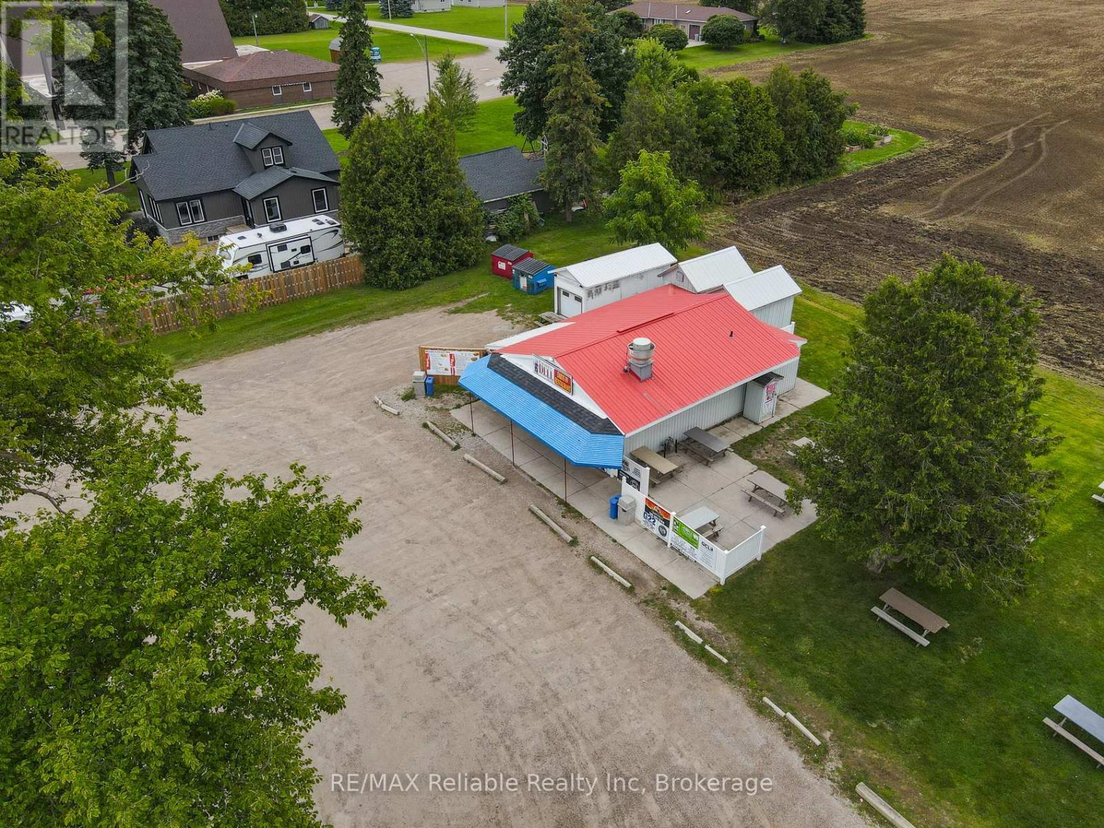 6 Kings Hwy 4, Huron East (Tuckersmith), ON