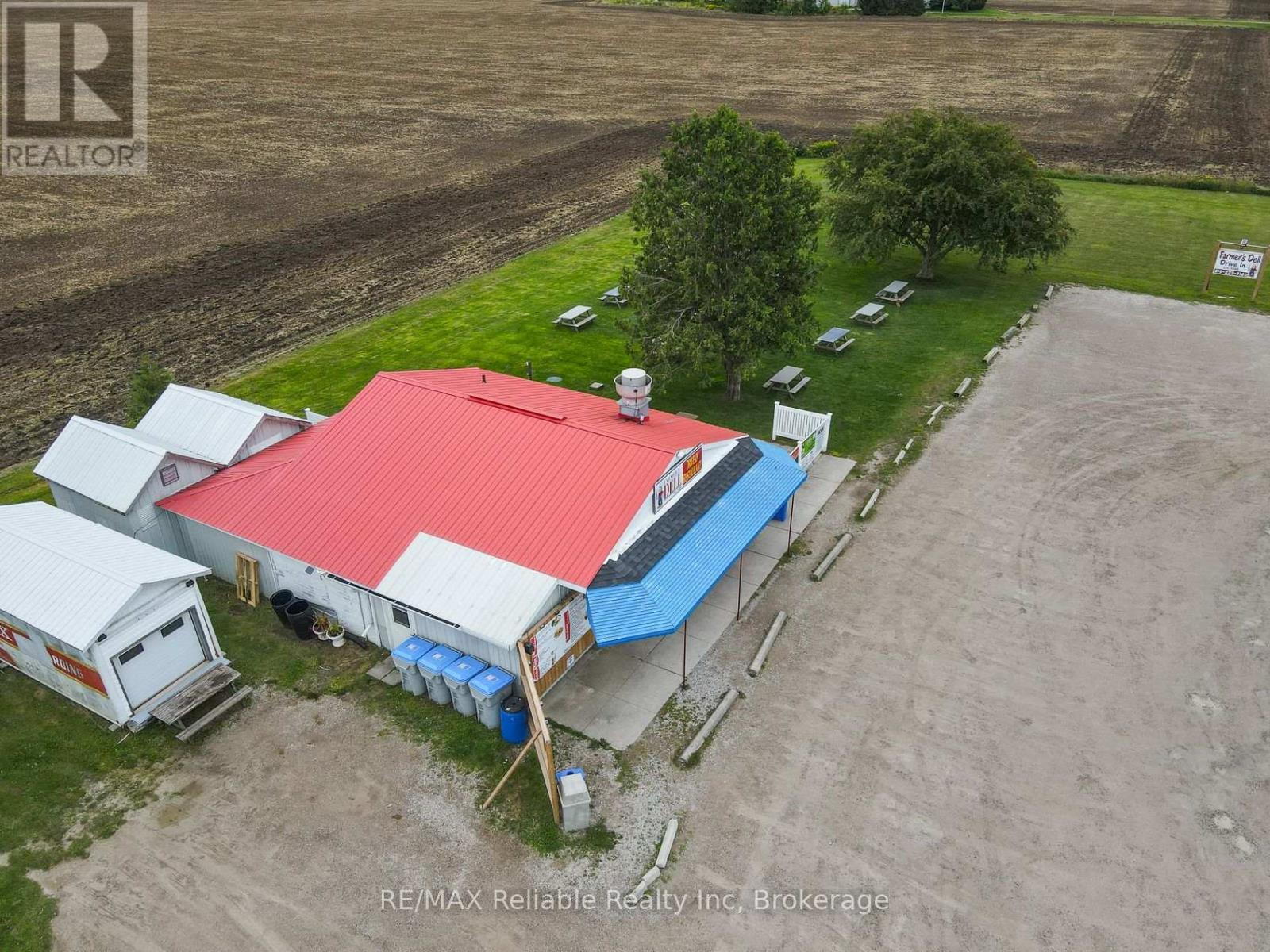 6 Kings Hwy 4, Huron East (Tuckersmith), ON