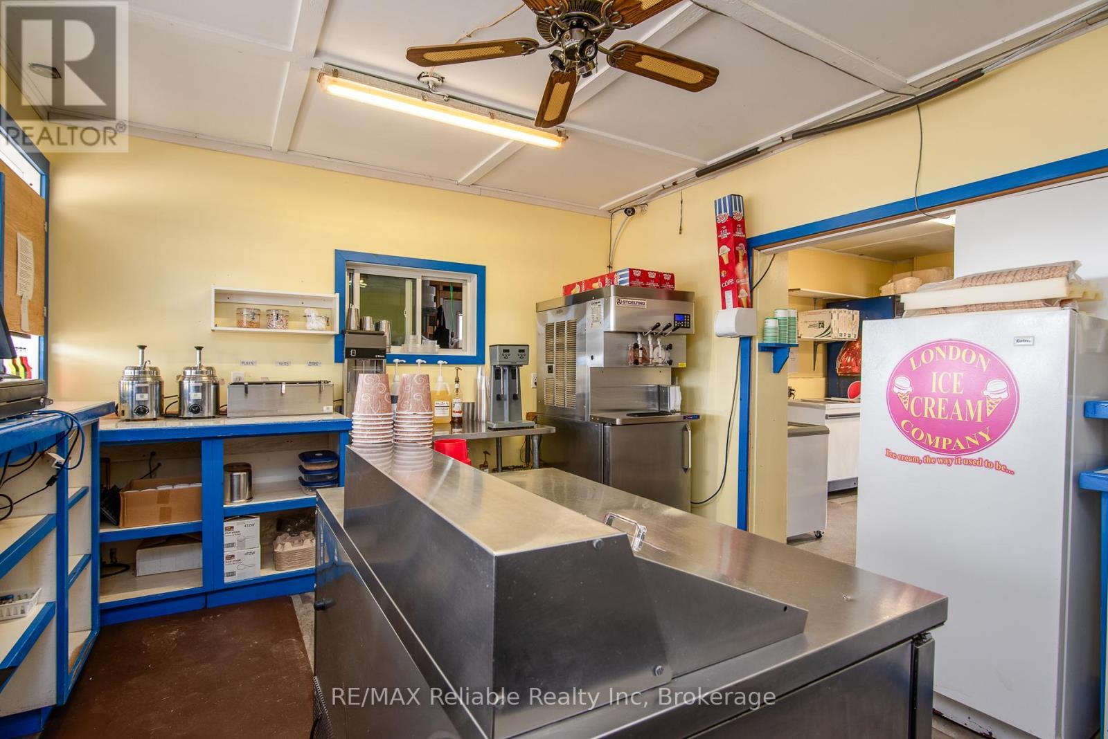 6 Kings Hwy 4, Huron East (Tuckersmith), ON