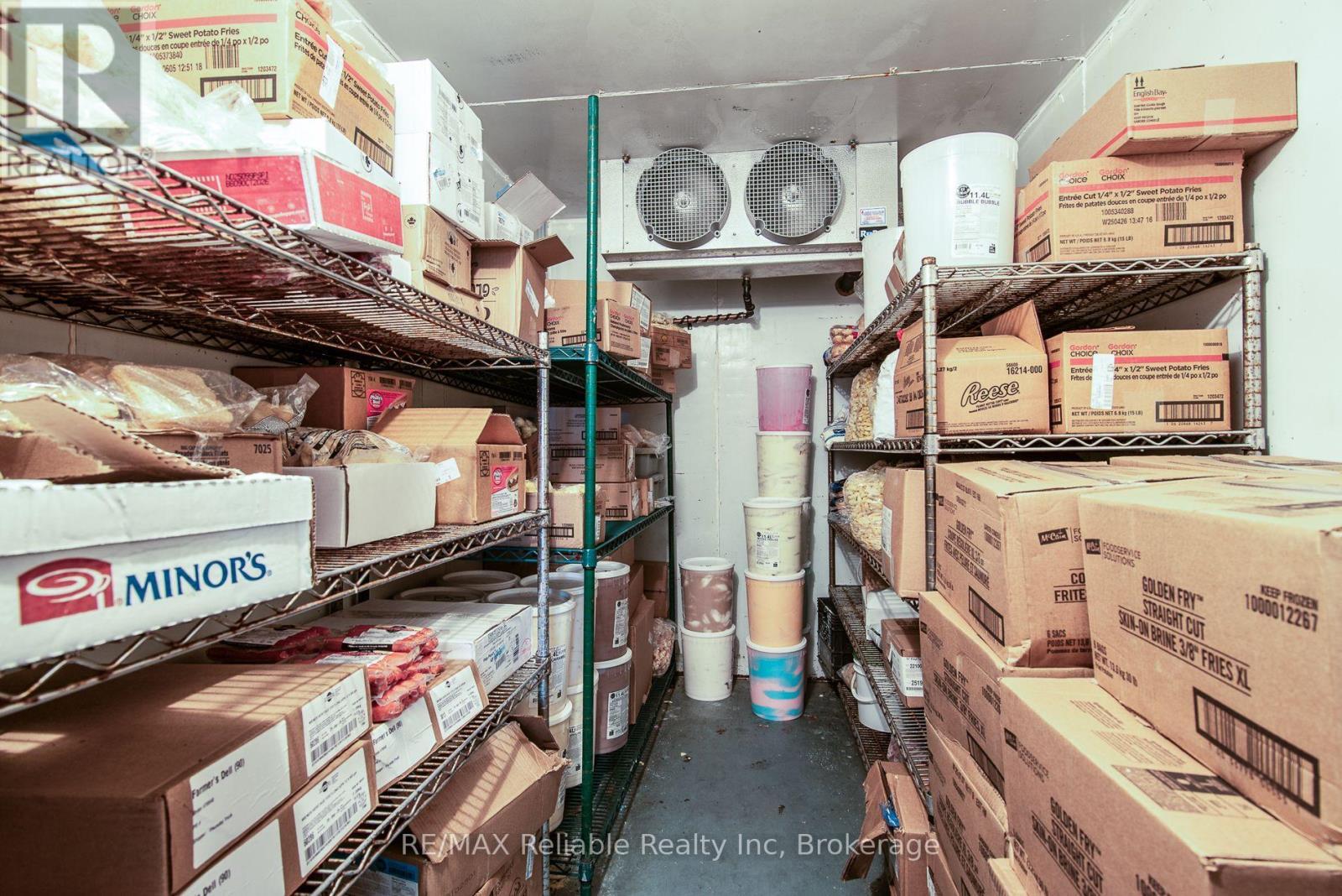 6 Kings Hwy 4, Huron East (Tuckersmith), ON