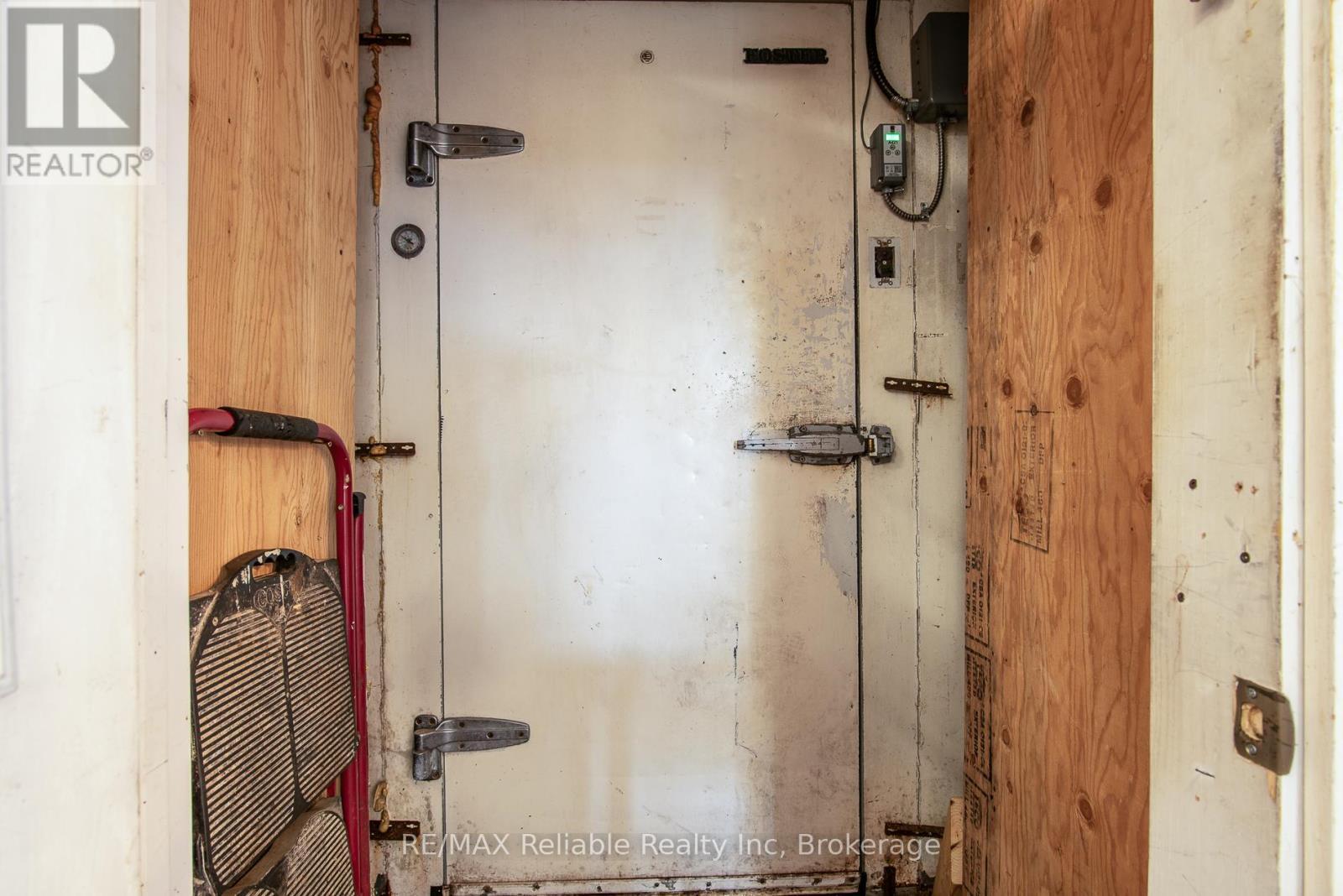 6 Kings Hwy 4, Huron East (Tuckersmith), ON