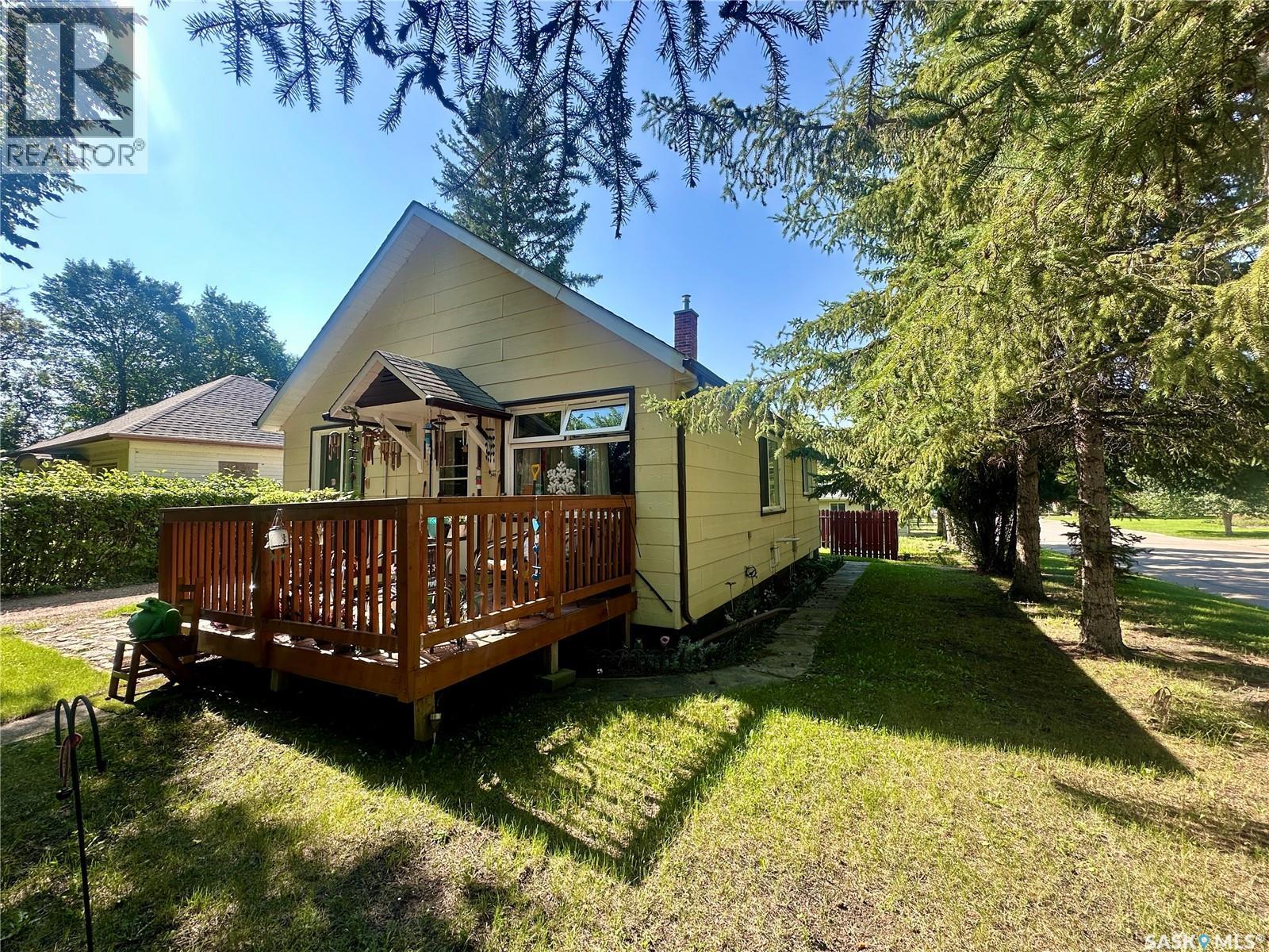 346 Cotter Street, Kamsack, SK - Outdoor With Deck Patio Veranda