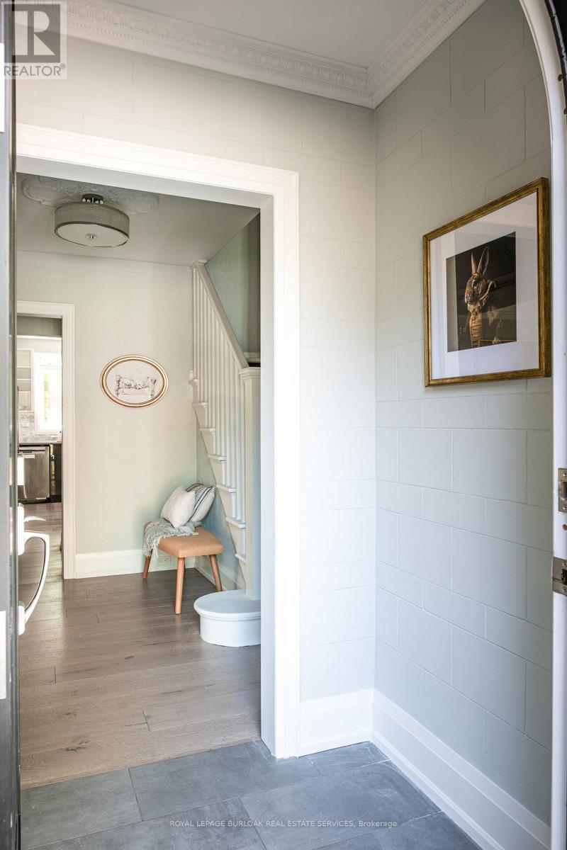 3 Oakwood Place, Hamilton, ON - Indoor Photo Showing Other Room