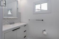 Primary ensuite bathroom -