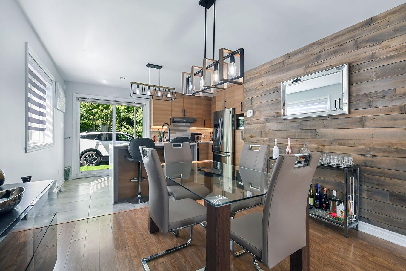 Dining room - 9815 Rue Henri-Piché, Mirabel, QC - Indoor Photo Showing Dining Room