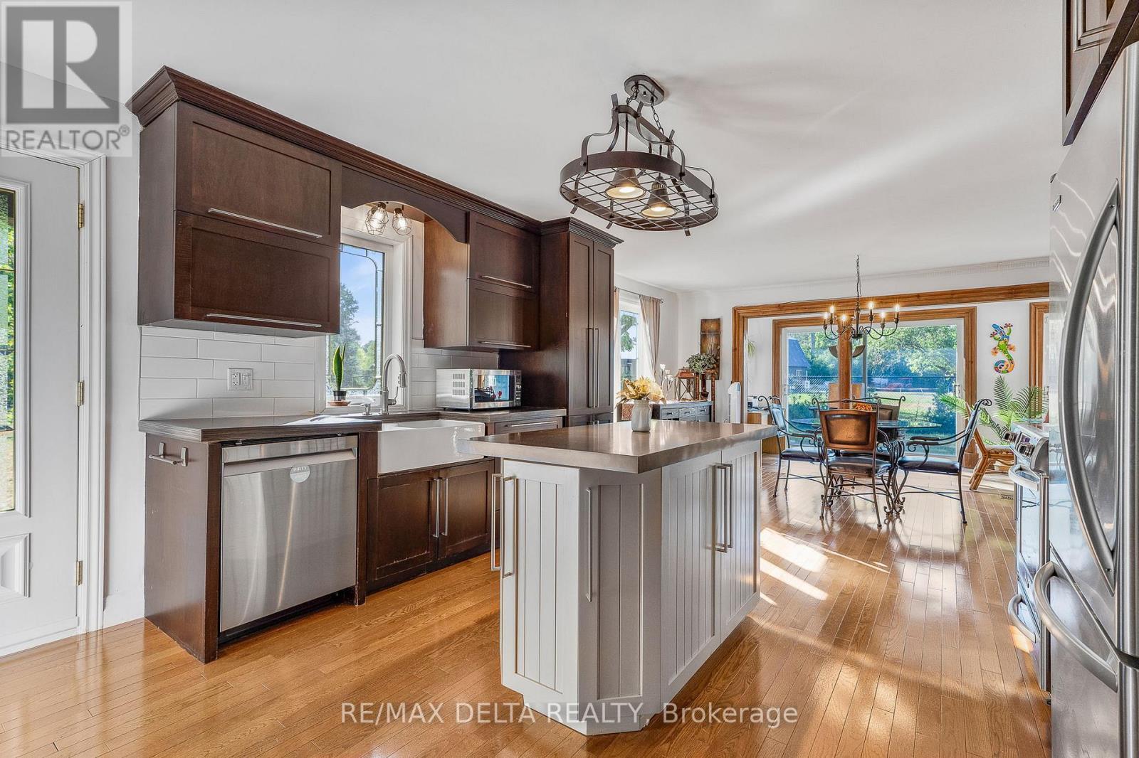 455 Front Road W, Champlain, ON - Indoor Photo Showing Kitchen