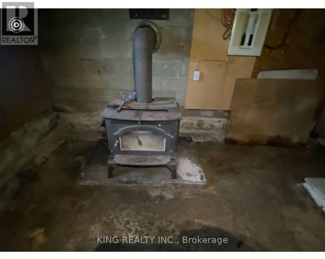 201 Third Avenue, Hornepayne, ON - Indoor