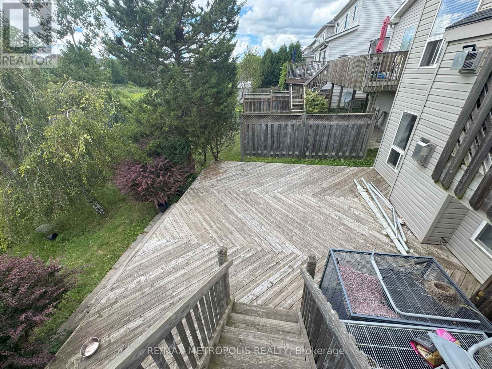 Room 1 - 770 Brandenburg Boulevard, Waterloo, ON - Outdoor