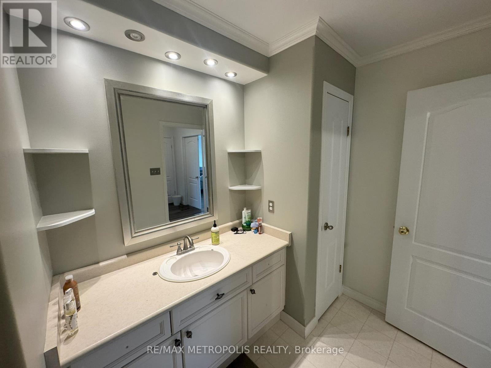 Room 3 - 770 Brandenburg Boulevard, Waterloo, ON - Indoor Photo Showing Bathroom