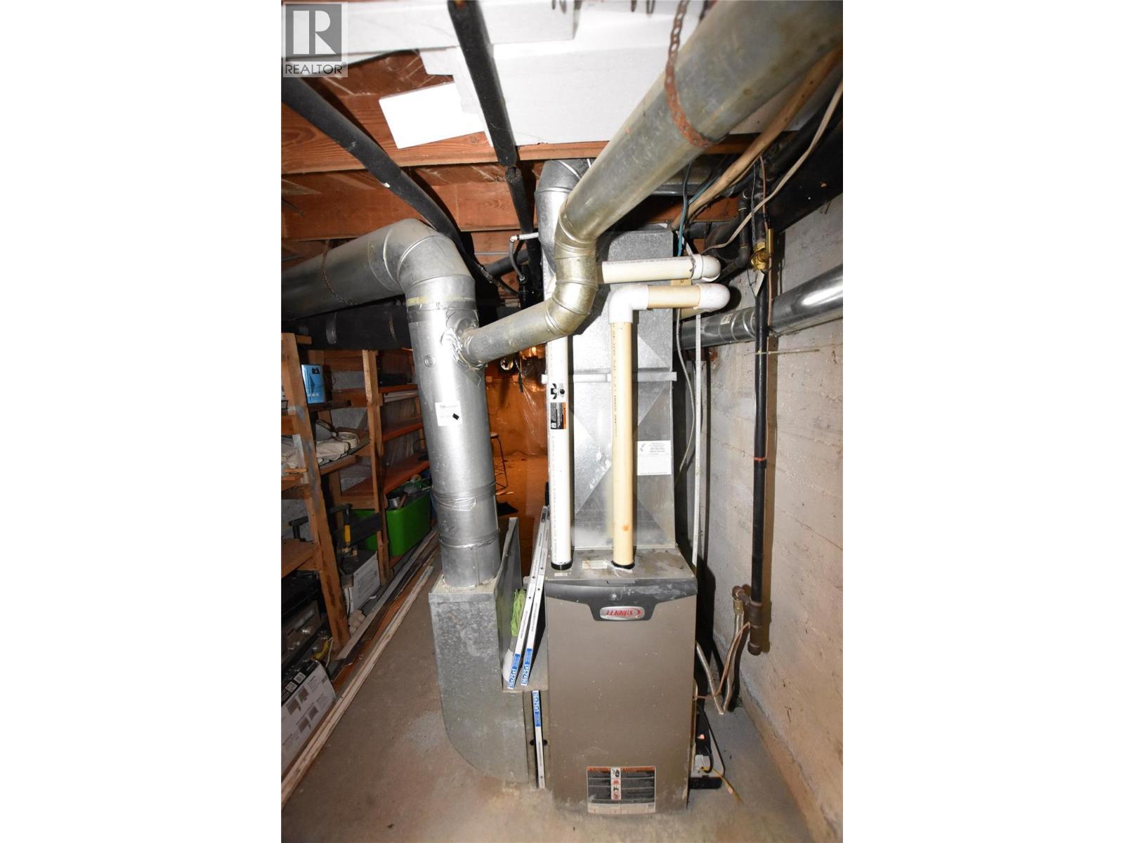 furnace - 2201 34 Street, Vernon, BC - Indoor Photo Showing Basement