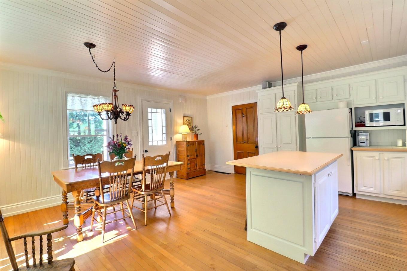 Overall view - 987 Ch. De La Montagne, Mont-Saint-Hilaire, QC - Indoor Photo Showing Other Room