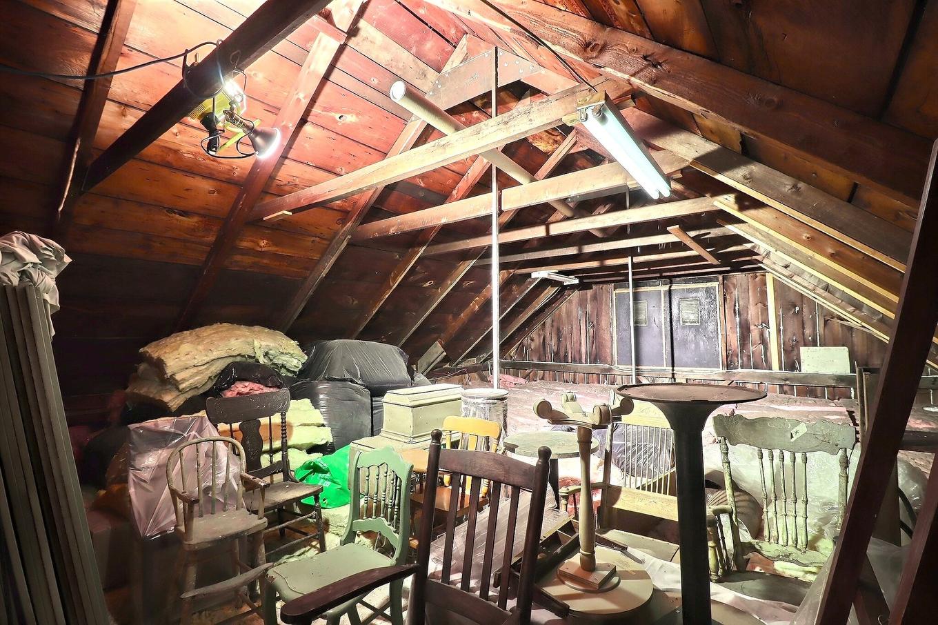 Workshop - 987 Ch. De La Montagne, Mont-Saint-Hilaire, QC - Indoor