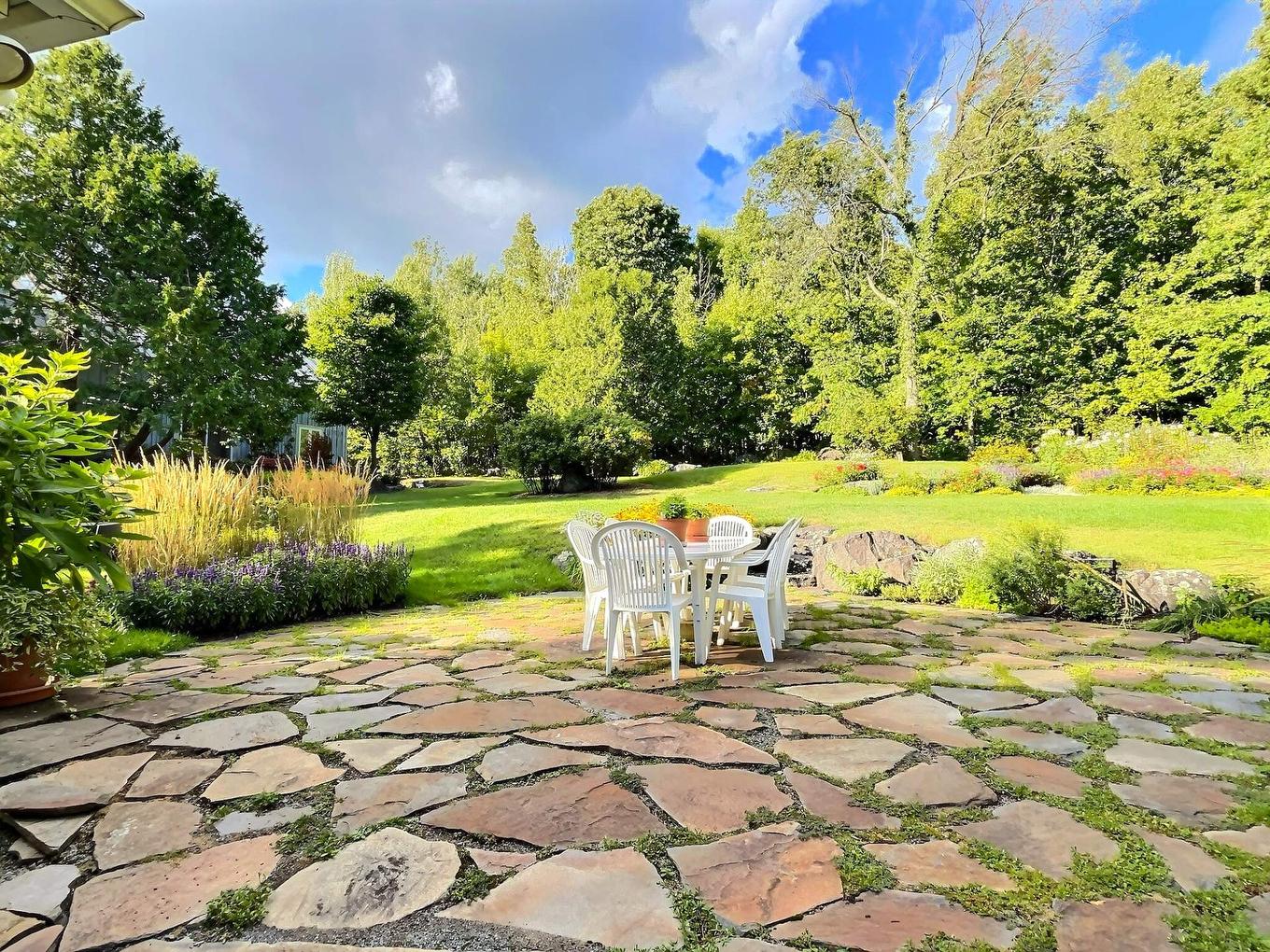 Patio - 987 Ch. De La Montagne, Mont-Saint-Hilaire, QC - Outdoor